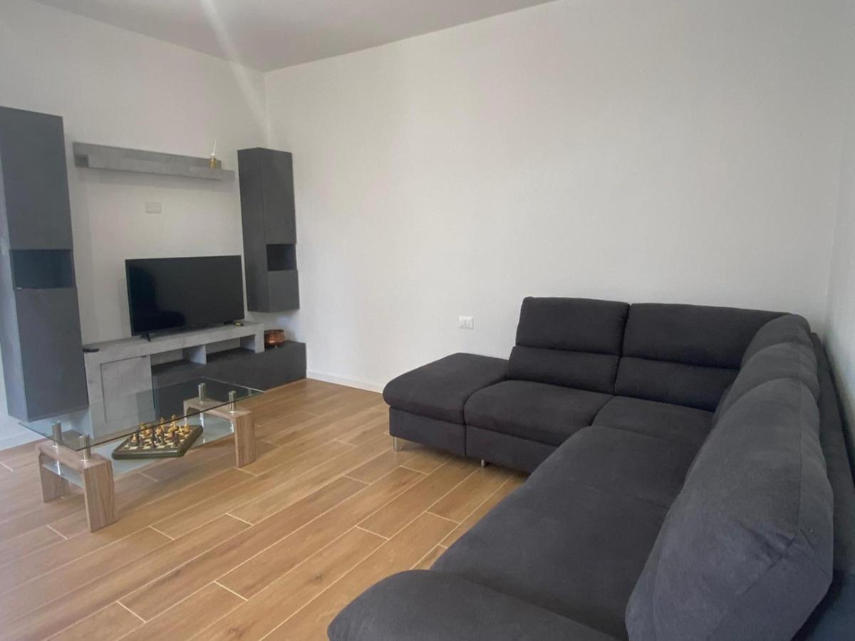 Villa The Swan - Composed By 2 Apartments Mandello del Lario Esterno foto