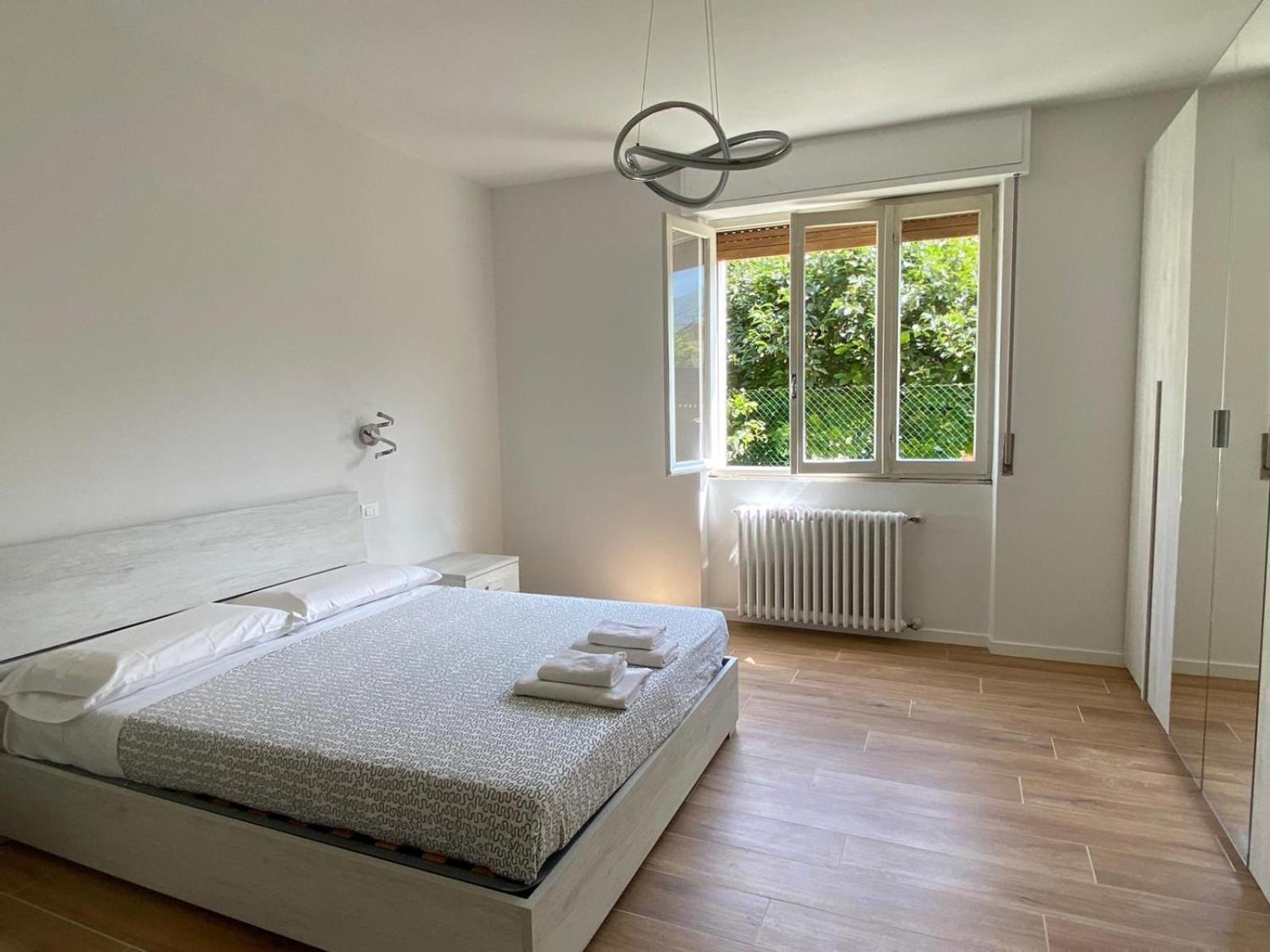 Villa The Swan - Composed By 2 Apartments Mandello del Lario Esterno foto