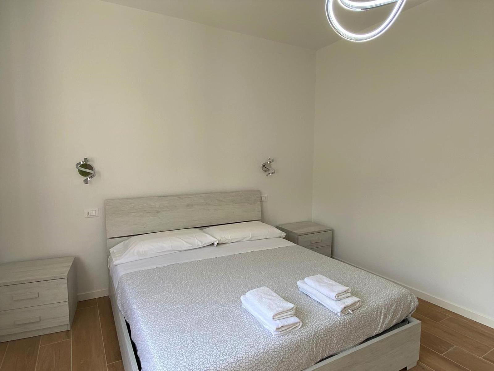 Villa The Swan - Composed By 2 Apartments Mandello del Lario Esterno foto